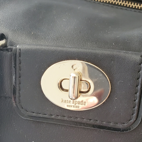 Kate Spade Black Cow Hide Leather Crossbody/Satchel Purse Classic Look Medium - Picture 5 of 8